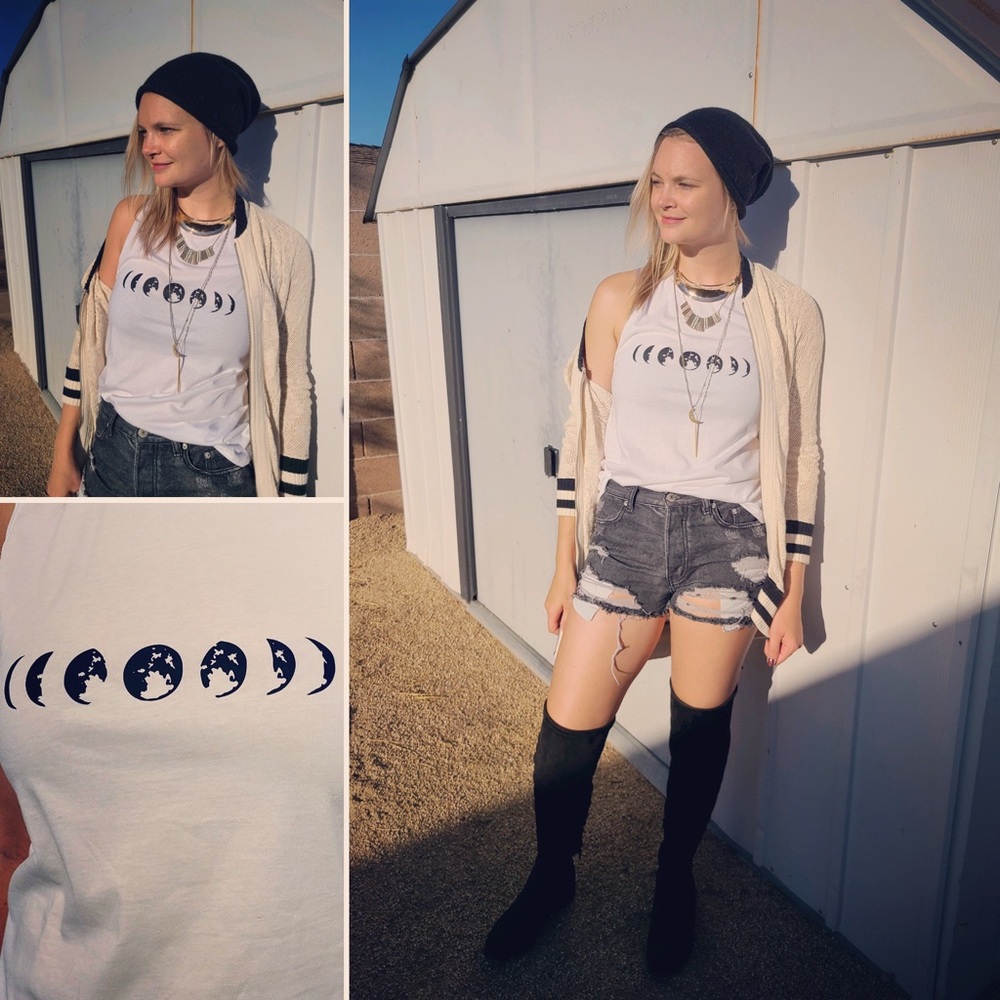 Moon phase graphic tank